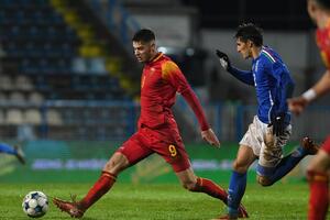 Perišić odabrao 23 igrača, vezni red predvodi Vasilije Adžić