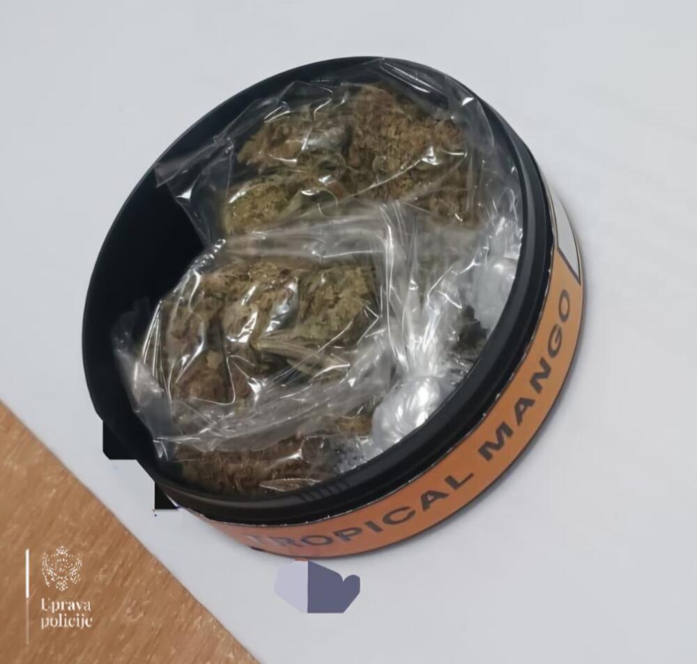 Uhapšen Podgoričanin, pronađeni marihuana i kokain namijenjeni...