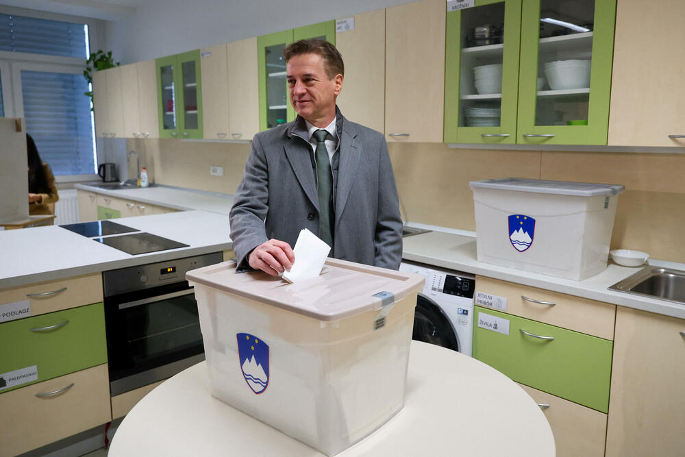 Prve izlazne ankete: Vladajućem Pokretu Sloboda najviše glasova na...