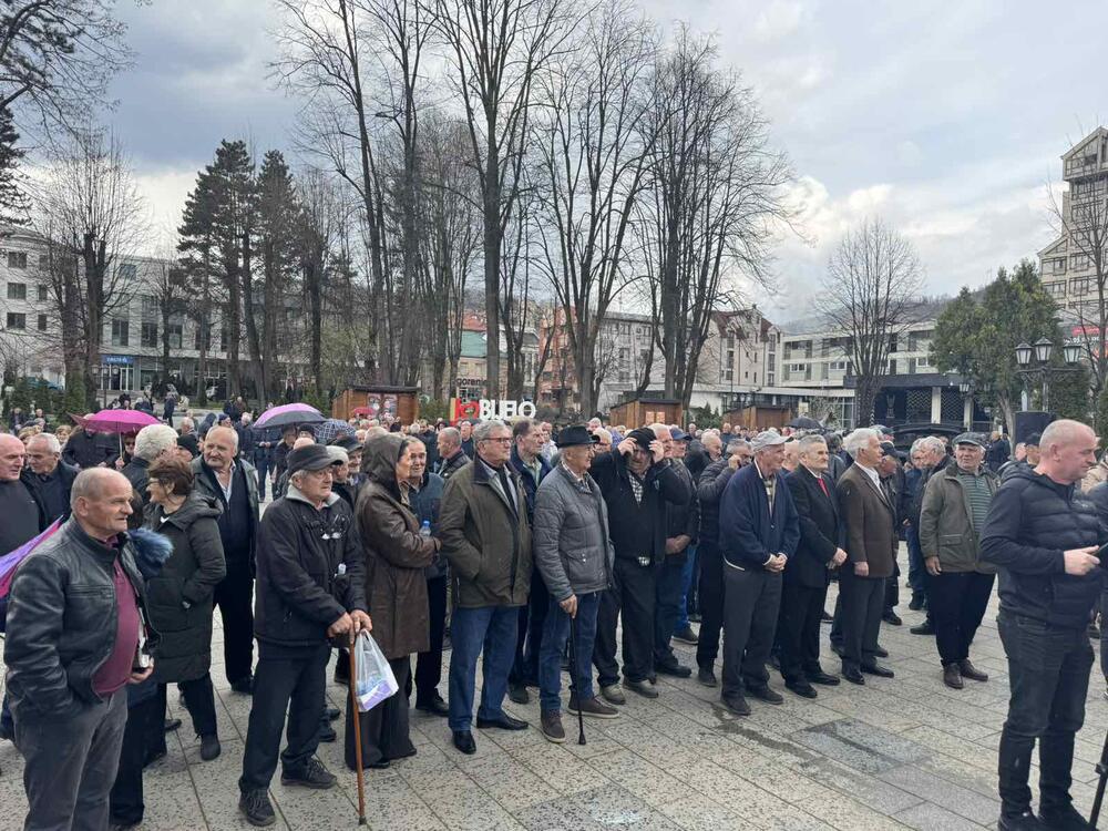 Traže da minimalna penzija bude 560 eura