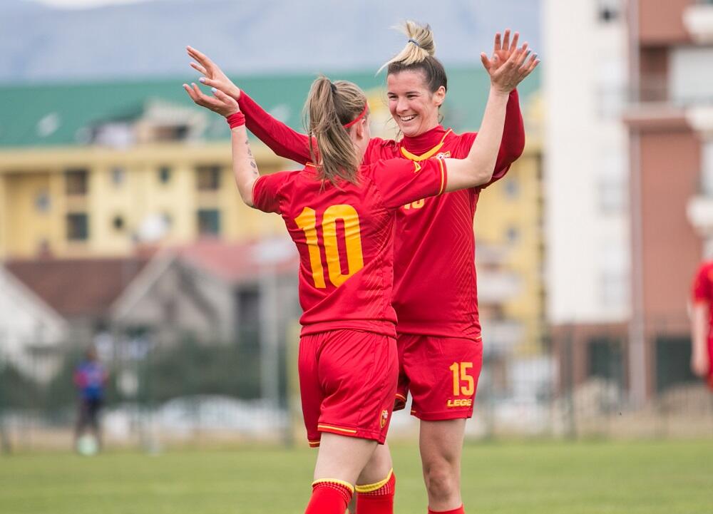 Helena Božić: Fudbalski teren je moj dom, a dres Crne Gore i ponos...