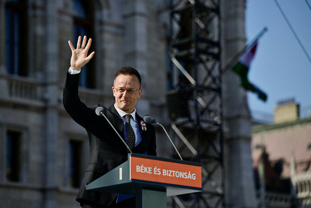 Orban naredio istragu o navodnom prisluškivanju ministra zbog veza...