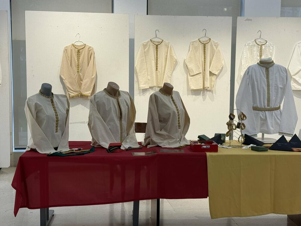 <p>Izložba košulja, koje su vezle žene Udruženja, predstavlja svečanu završnicu &bdquo;svega onoga što su namjeravali da urade tokom prošle godine&ldquo;, pojasnila je Aleksandra Nikolić, predsjednica Udruženja multiple skleroze Crne Gore</p>