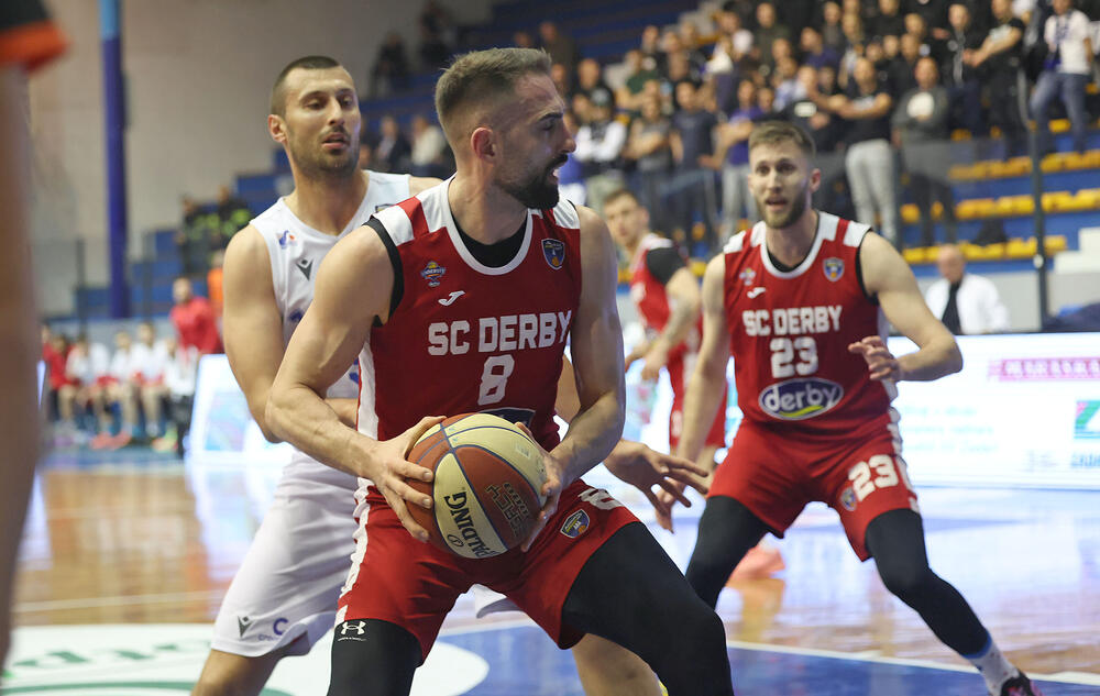 Studenti se ugasili u posljednjoj četvrtini: Šest trojki...