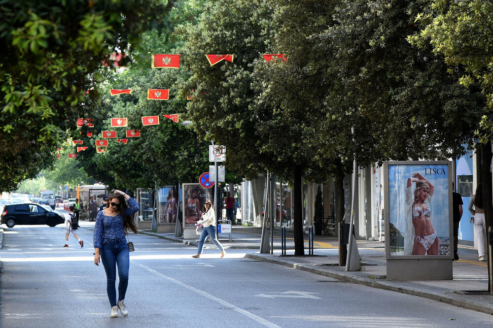 U Podgorici centralna proslava u organizaciji Vlade: glavni grad okićen zastavama (arhiva), Foto: Luka Zekovic