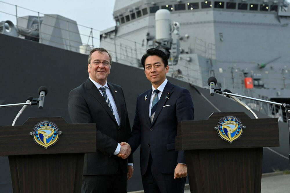 Pistorijus i Koizumi, Foto: REUTERS