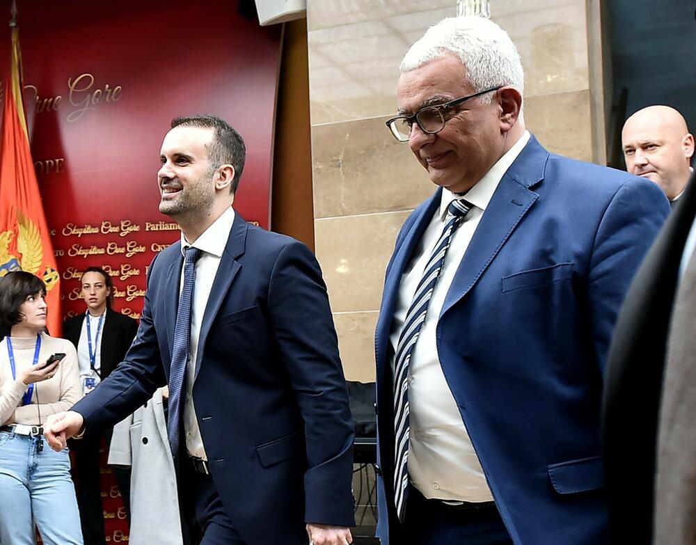 S Trampom igraju na sve ili ništa: Da li bi neki crnogorski...