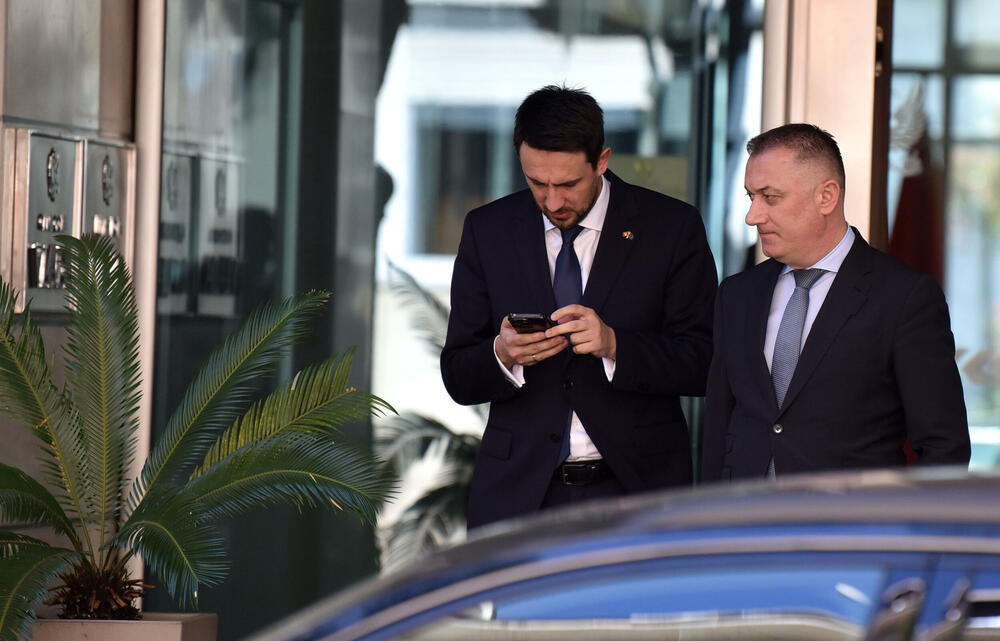 <p>Premijer će se sjutra sastati i sa predstavnicima opozicije</p>