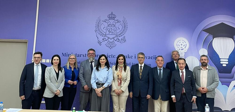 Jakšić-Stojanović razgovarala sa članovima delegacije...