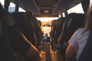 Generacija koja odlazi: šta ostaje od društva koje se polako...