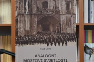 Analogni mostovi svjetlosti: 130 godina vizuelne razmjene