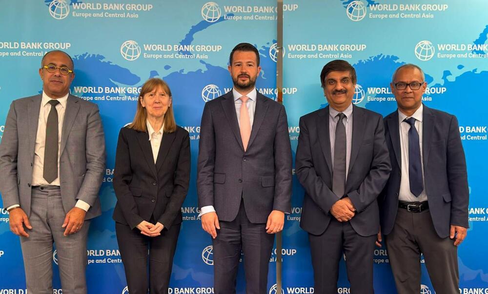 Milatović: Vrijeme je da pređemo sa ekonomije koja troši na...