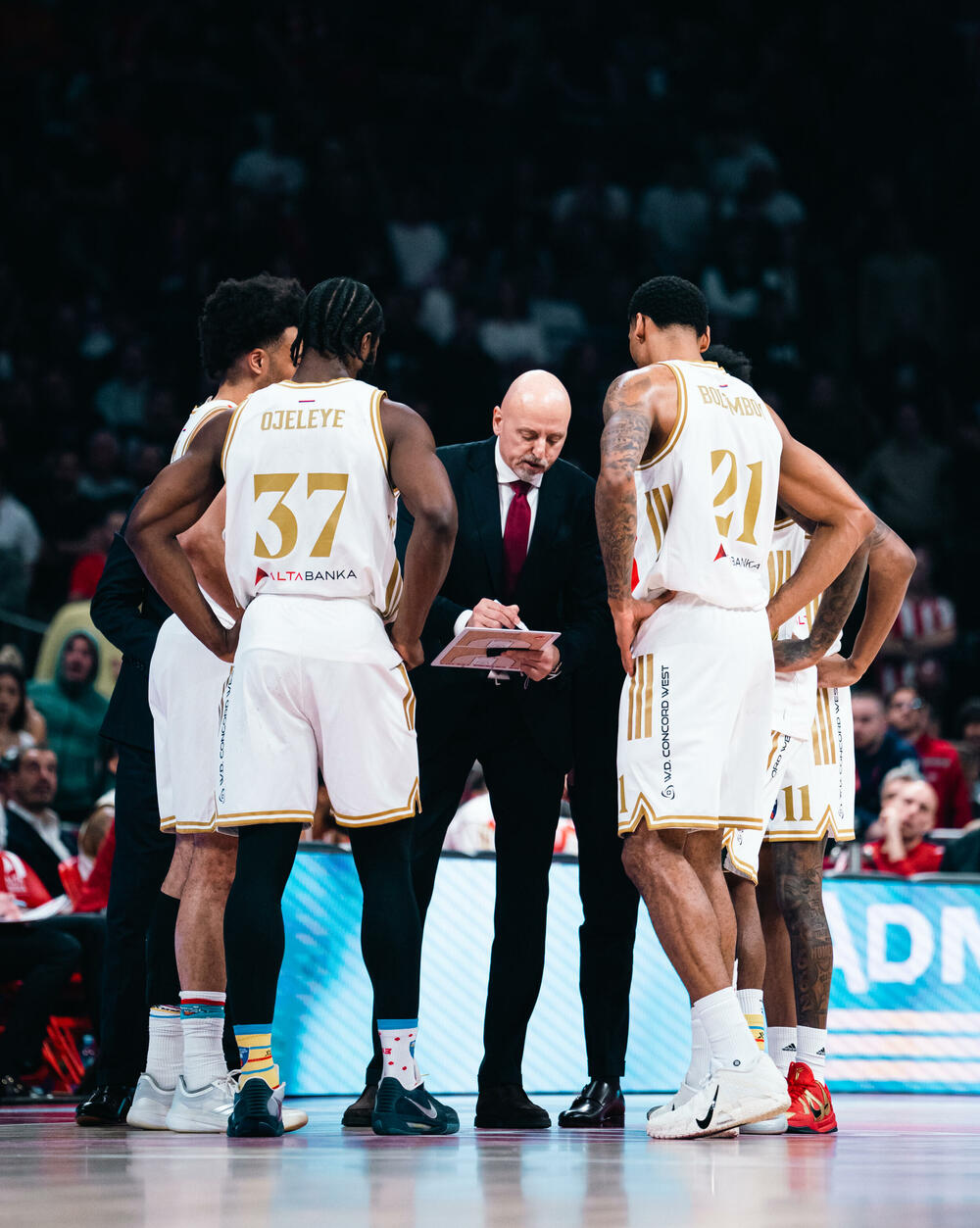 Zvezda na teži način opravdala ulogu favorita u Vitoriji