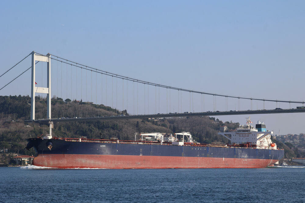 Tanker "Altura" u Istanbulu, Foto: Reuters