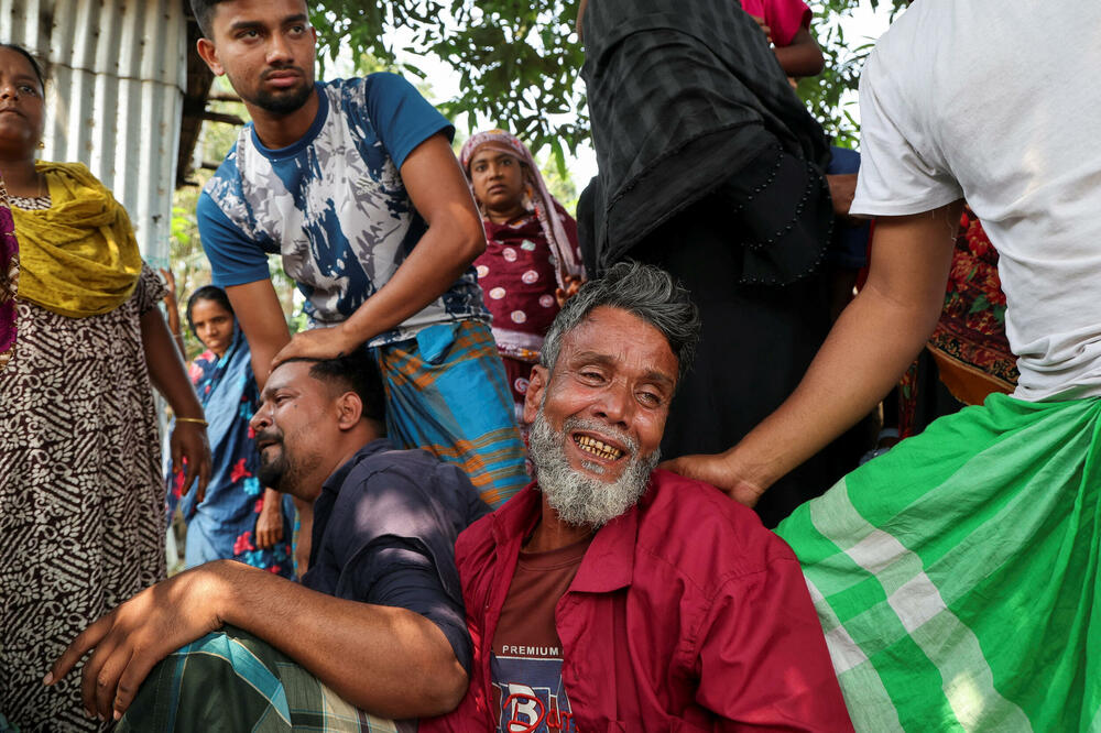 Sa mjesta nesreće, članovi porodice jedne od žrtava, Foto: Reuters