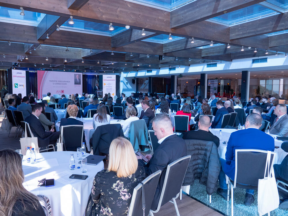 NBOCG: Tržište osiguranja nastavilo stabilan rast tokom 2025....