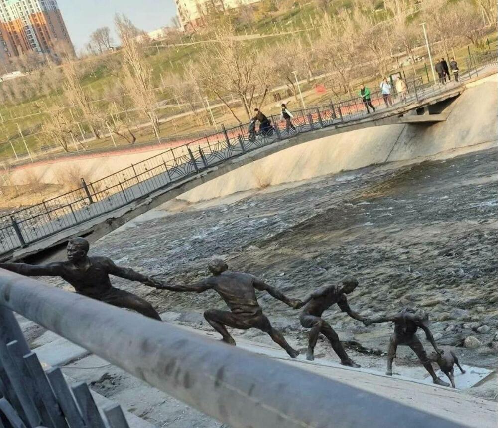 Statua ovjekovječila trenutak humanost