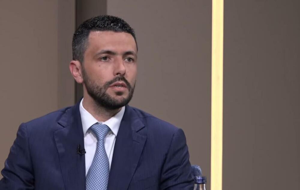 UŽIVO Živković: Potrebno raspisati vanredne parlamentarne izbore