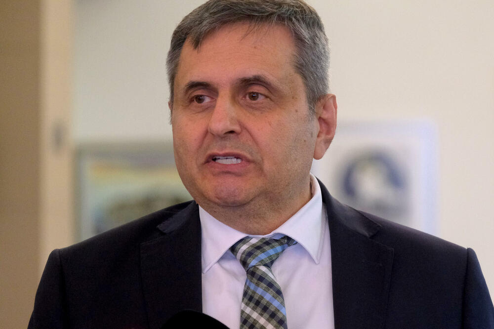 Cilj je ubrzati donošenje novih planova: Radunović, Foto: Risto Bozovic