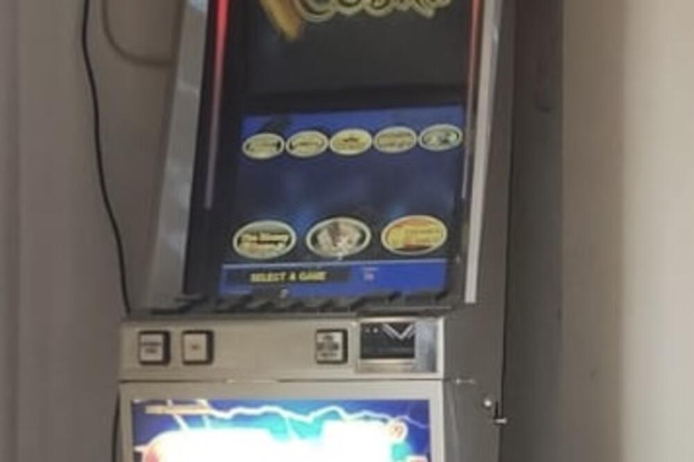 Jedan od aparata - terminala za kockanje, Foto: Uprava policije