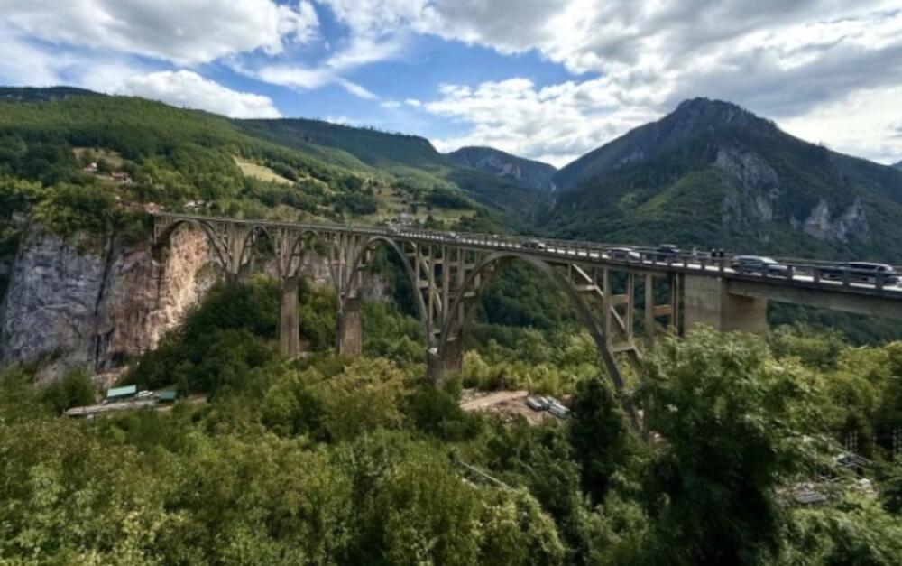Uprava za saobraćaj: Od 1. aprila izmjena režima saobraćaja na...
