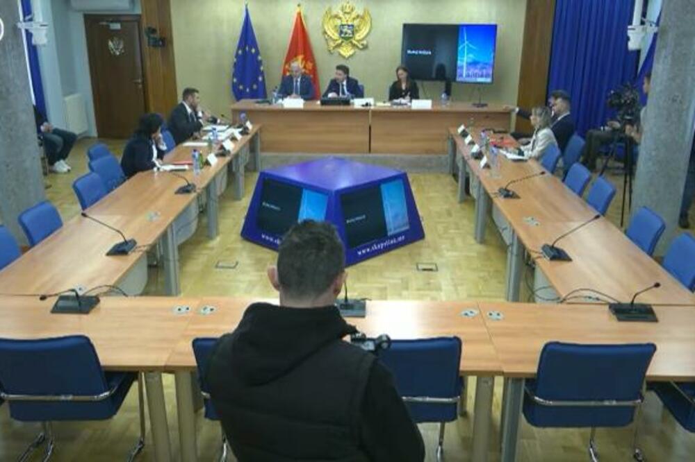 Sa odbora, Foto: Screenshot/Youtube