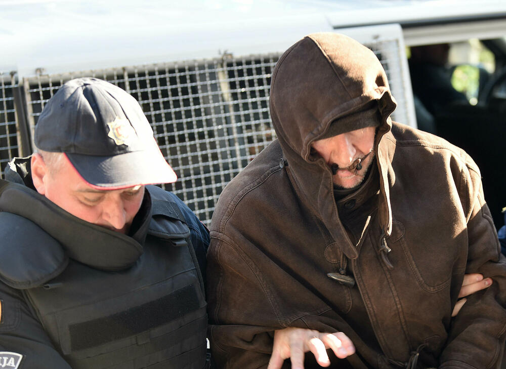 Tvrde da je milion Aca Đukanovića čist