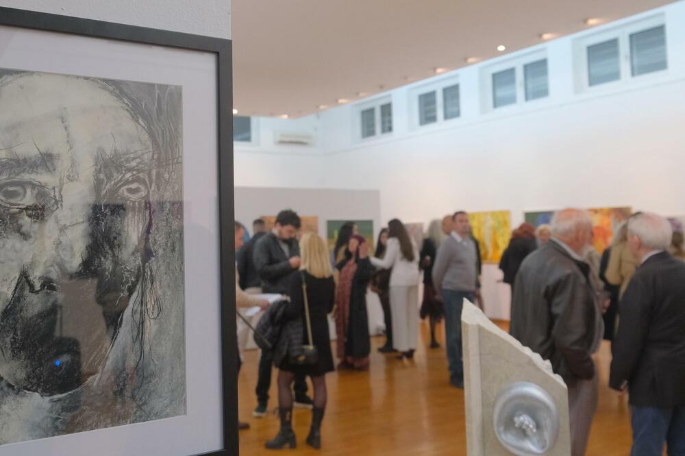 Sa otvaranja u Umjetničkom paviljnonu, Foto: Risto Božović