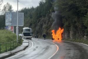 Budva: Indijci vozili kvad koji se zapalio nakon sudara sa...