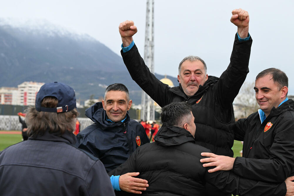 Kavaja sa saradnicima, Foto: FSCG