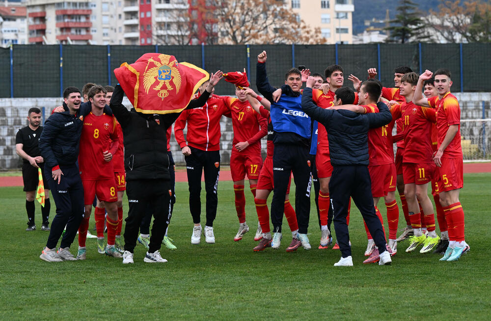 <p>Generacija U17 je prva crnogorska selekcija koja se plasirala na Svjetsko prvenstvo</p>