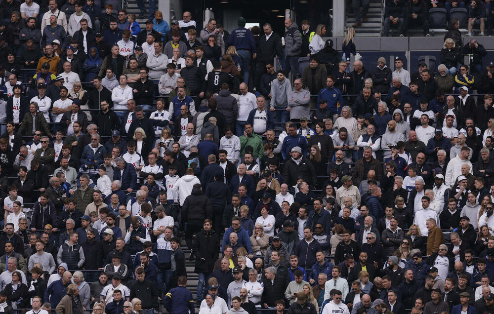 Totenhem želi da ubijedi De Zerbija da preuzme ekipu