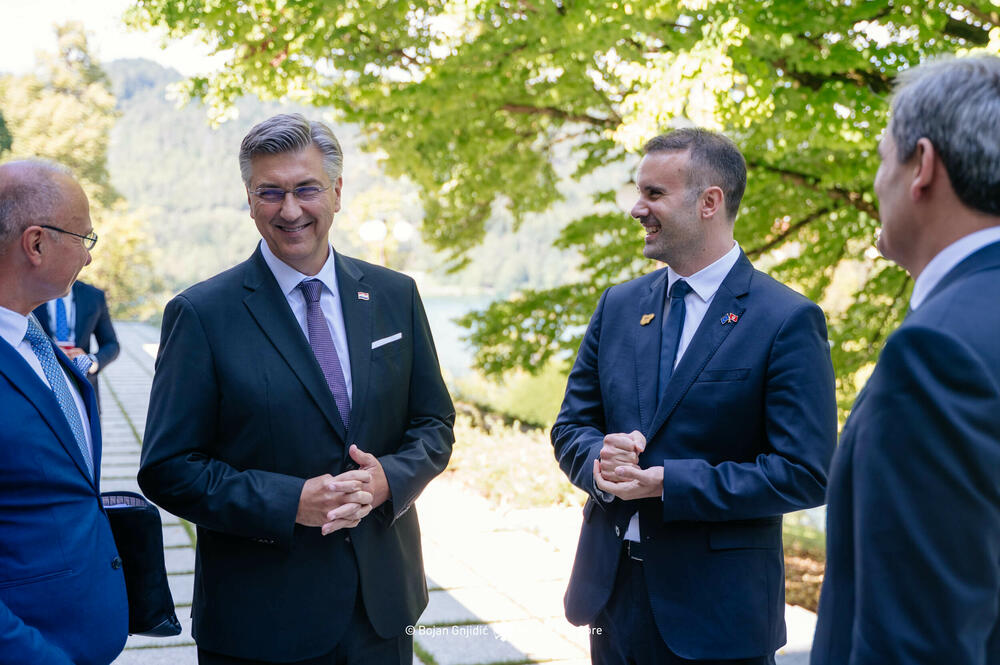 Sastanka nema, kad će - ne zna se: Zastalo rješavanje sporova...