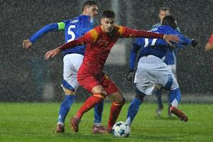 Mladi fudbaleri protiv najboljih