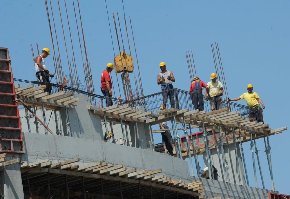 Za povrede i bolesti radnici će dobiti mrvice