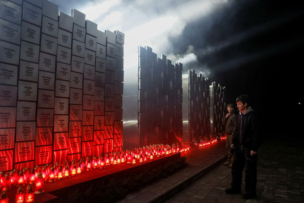 Ukrajinci obilježavaju četvrtu godišnjicu oslobođenja Buče, Foto: REUTERS