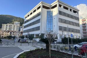 Zgrada Akademija znanja u Budvi ponovo bez dozvole