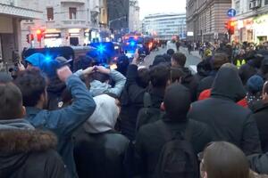 Incidenti ispred Rektorata i na Trgu Republike u Beogradu, manji...