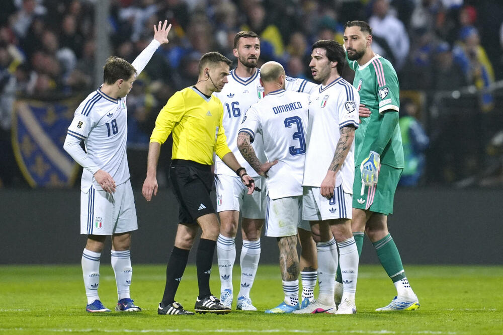 Reprezentativci Italije na sinoćnjem meču, Foto: Reuters
