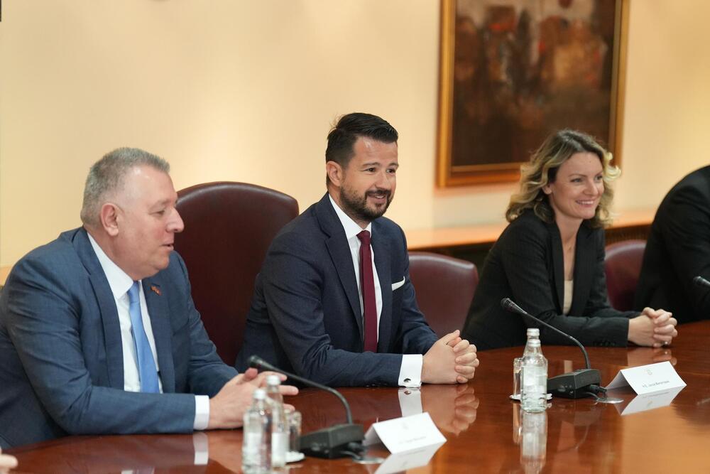 Jakov Milatović, Hristijan Mickoski