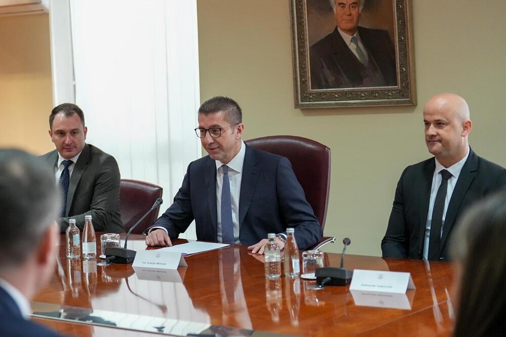 Jakov Milatović, Hristijan Mickoski