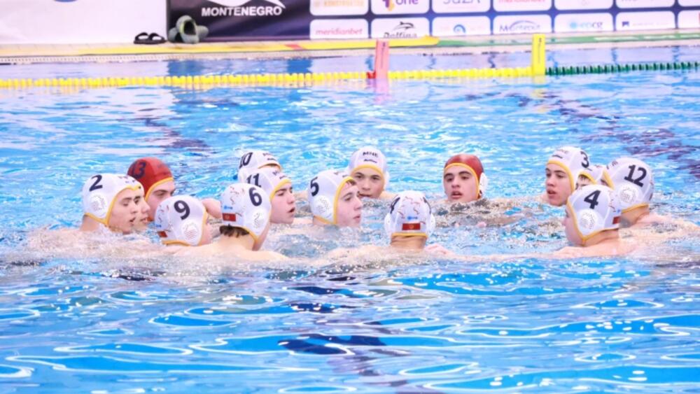 Mlade ajkule poražene na startu "Uskršnjeg kupa"