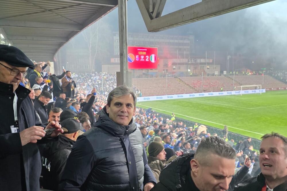 Iz MVP-a tvrde da šefu diplomatije nisu  isplaćene dnevnice: Ibrahimović na utakmici, Foto: RTV Rožaje