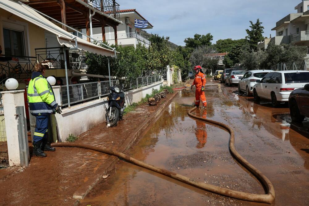 Detalj iz poplavljenih predjela Grčke, Foto: REUTERS