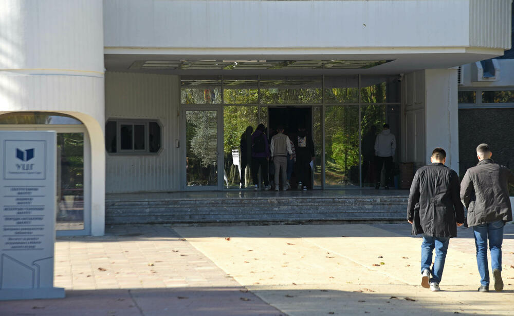 Može li diploma bez završene godine?