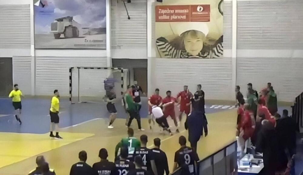 Epilog tuče u Pljevljima: Rukometaš Zabjela suspendovan na dvije...