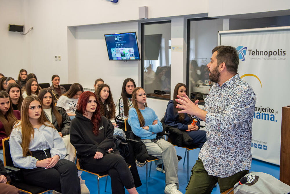 <p><em>One sa partnerima pokreće kampanju </em></p>