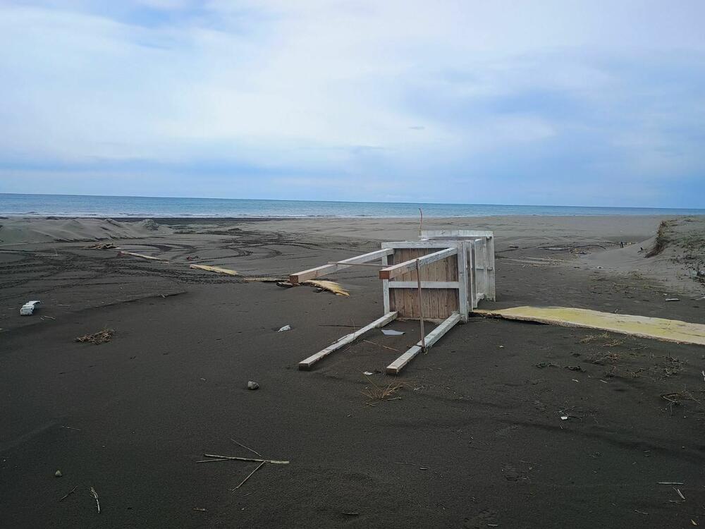 Alabaru ostala samo "Tropikana"