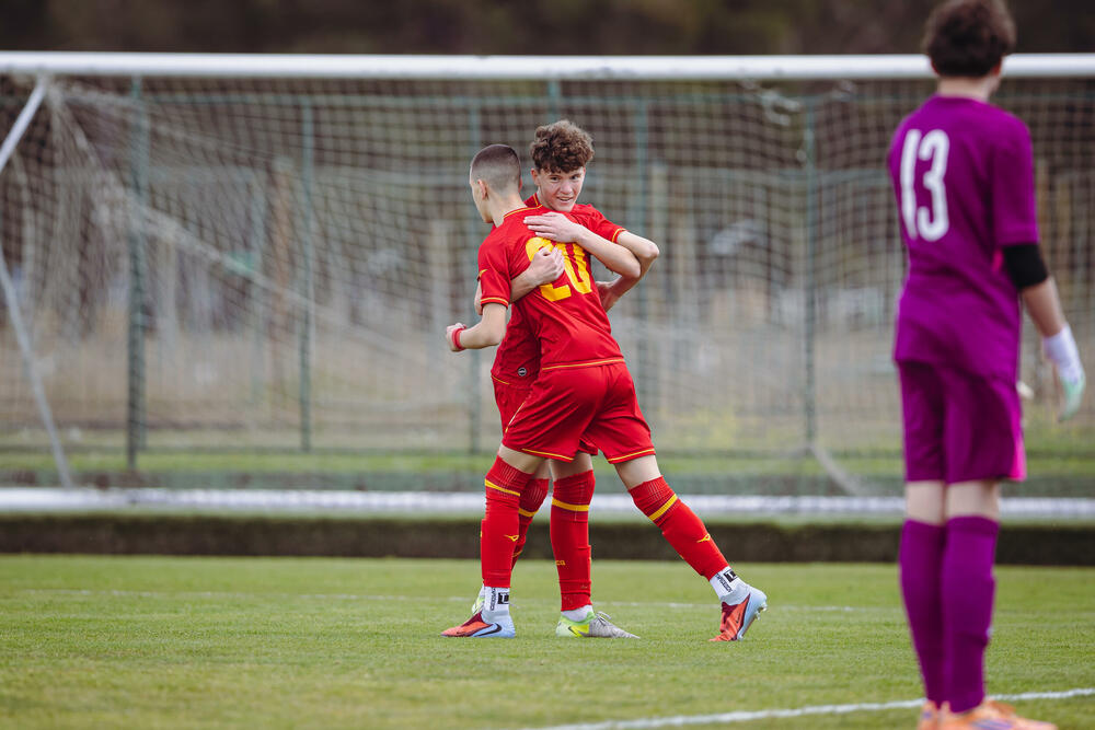 <p>Selekcije Crne Gore i Slovenije do 14 godina, ali i Totenhema, Intera, Aston Vile, Partizana, Vulverhemptona i Antverpena, uveličali su događaj</p>