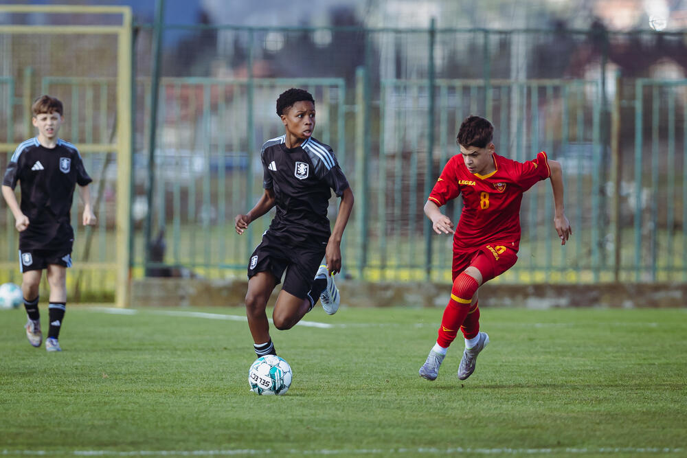 <p>Selekcije Crne Gore i Slovenije do 14 godina, ali i Totenhema, Intera, Aston Vile, Partizana, Vulverhemptona i Antverpena, uveličali su događaj</p>